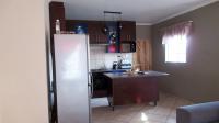Lounges - 14 square meters of property in Ermelo