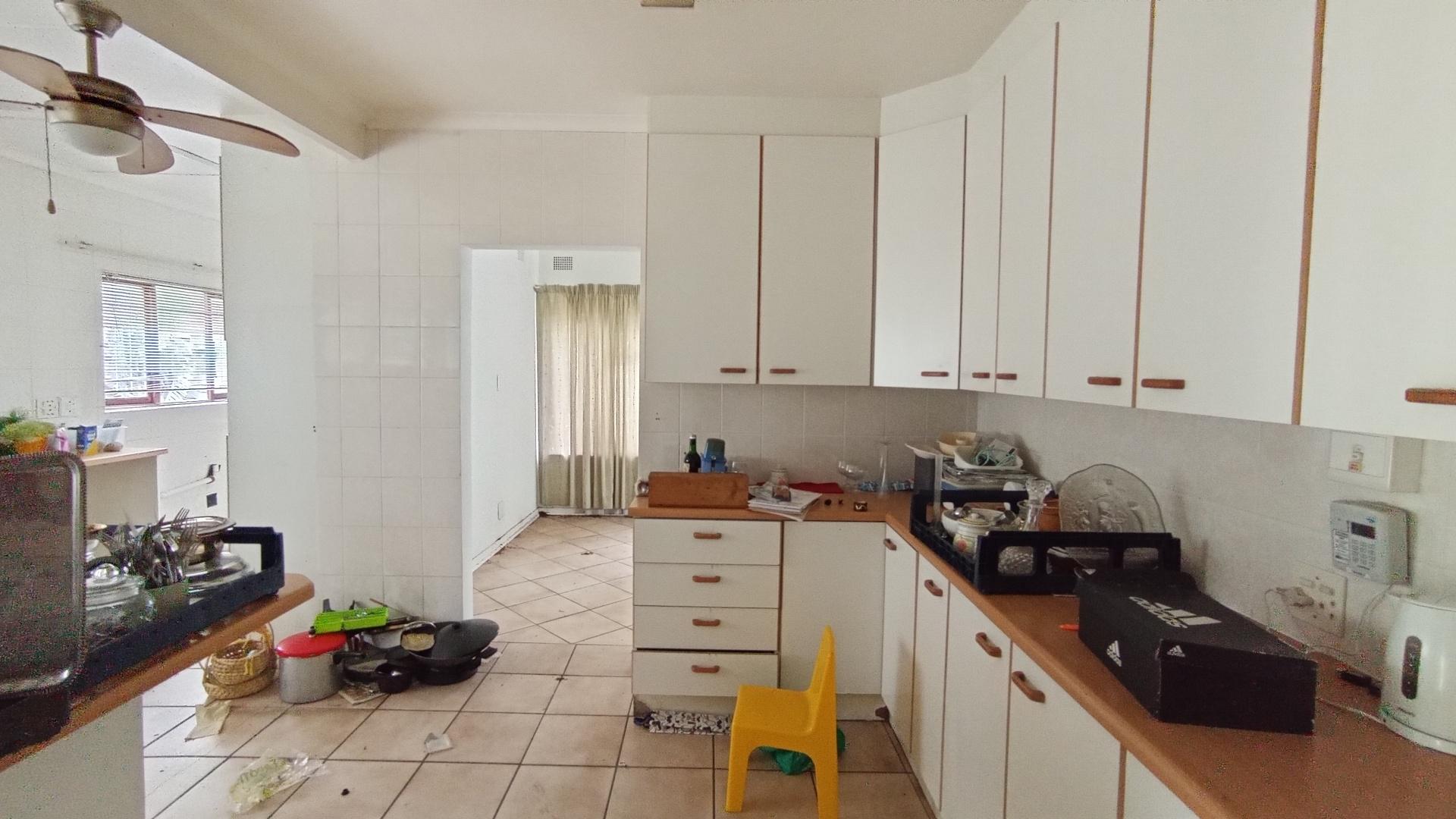 Kitchen - 29 square meters of property in Scottburgh South