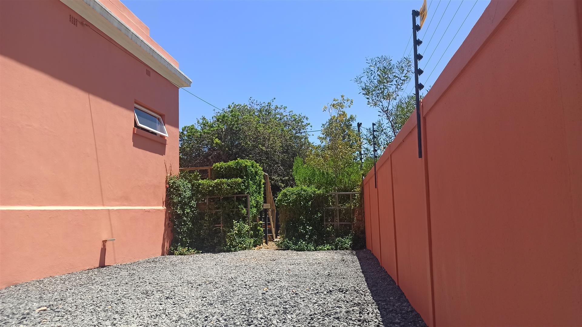 Spaces - 6 square meters of property in Vredehoek