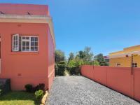 Front View of property in Vredehoek