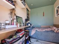 Bed Room 1 - 8 square meters of property in Vredehoek