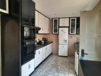 Kitchen - 22 square meters of property in Lenasia South