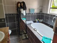  of property in Bendor