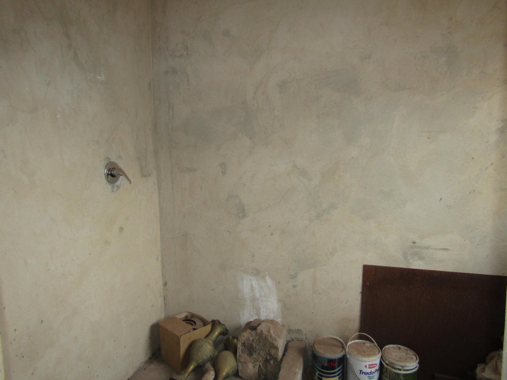 Bathroom 1 - 3 square meters of property in Brixton