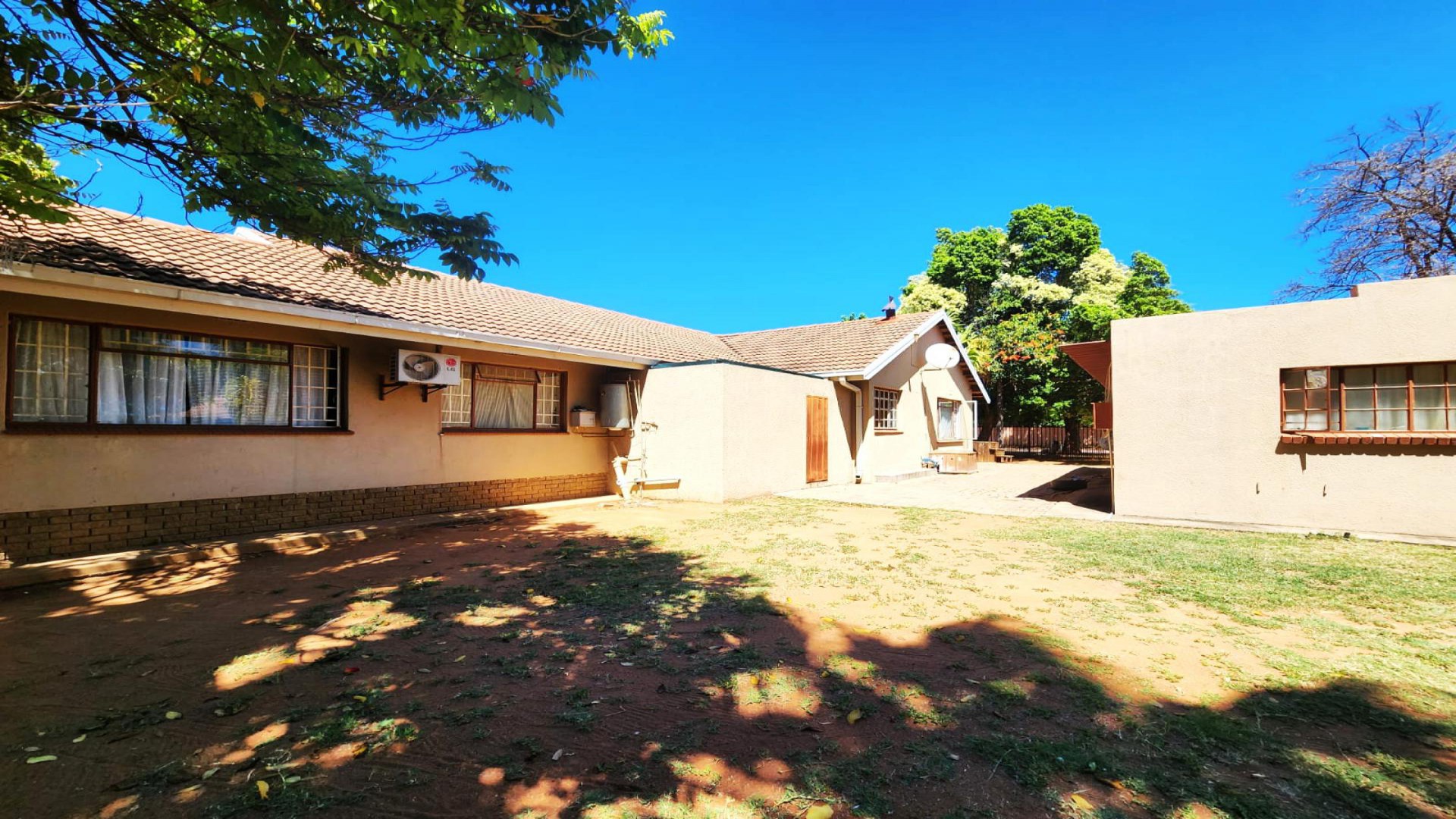 Front View of property in Lephalale (Ellisras)