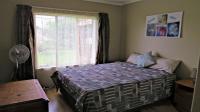 Bed Room 2 - 12 square meters of property in Brackendowns