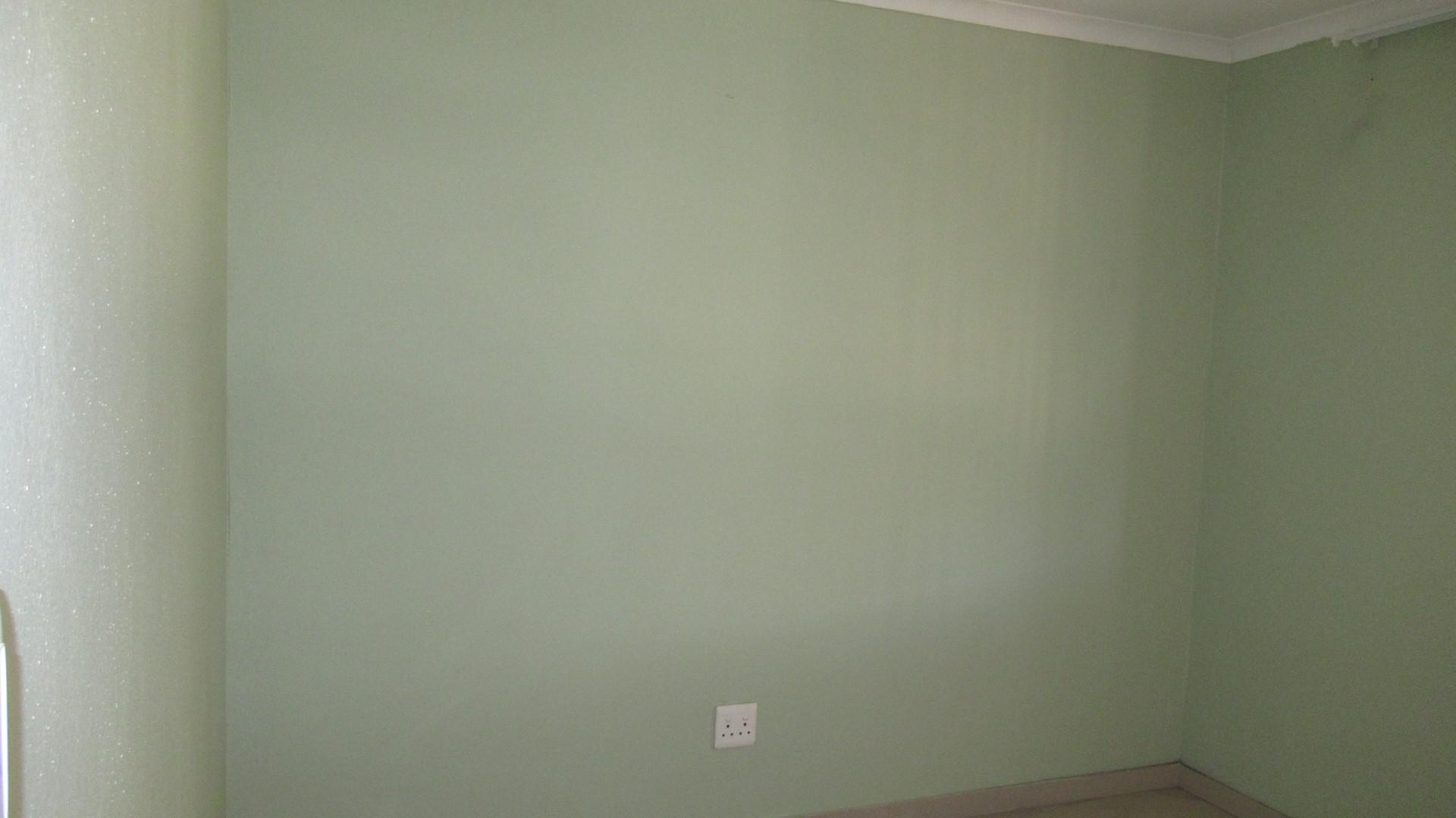 Bed Room 2 - 12 square meters of property in Delmore Park