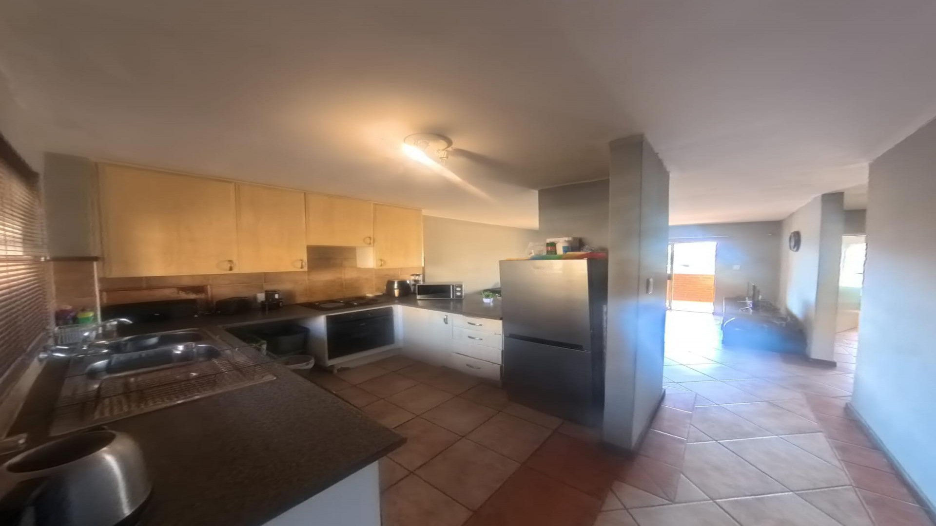 Kitchen of property in Die Hoewes