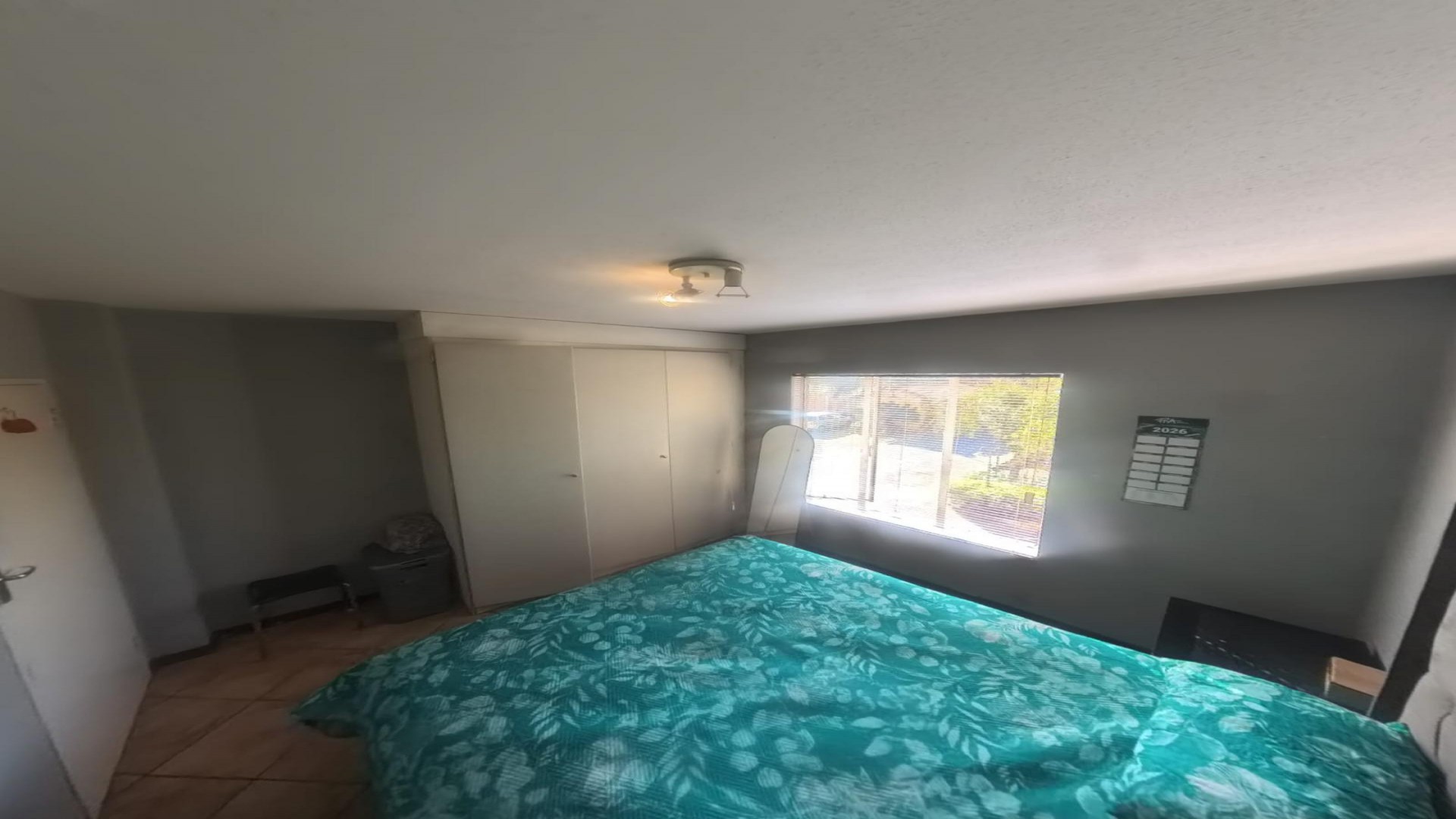 Bed Room 2 of property in Die Hoewes