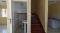 Spaces - 11 square meters of property in Die Hoewes