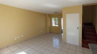 Lounges - 20 square meters of property in Die Hoewes