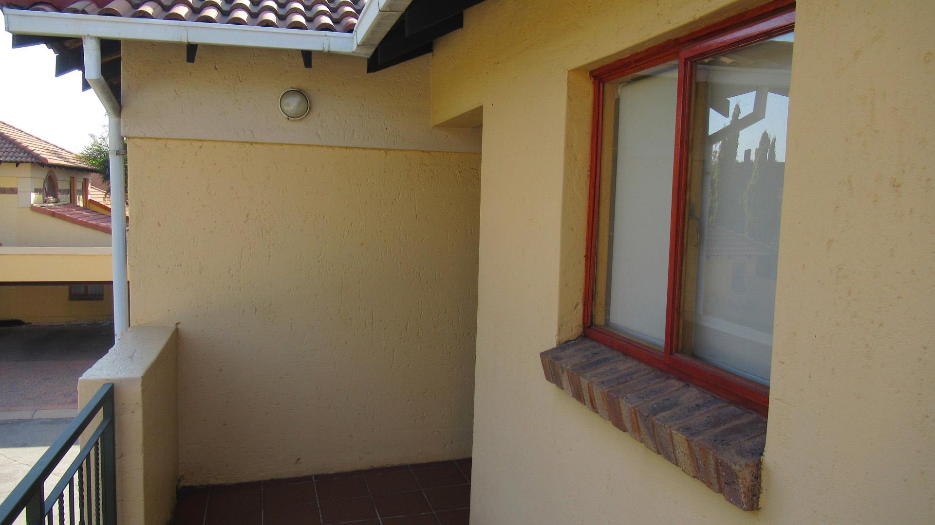 Spaces - 4 square meters of property in Lone Hill