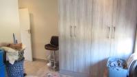 Bed Room 1 - 19 square meters of property in Lone Hill