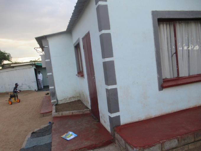 2 Bedroom House for Sale For Sale in Soshanguve East - MR494364