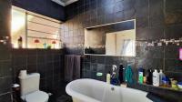 Main Bathroom - 6 square meters of property in Noycedale