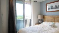 Main Bedroom - 12 square meters of property in Rosebank - JHB