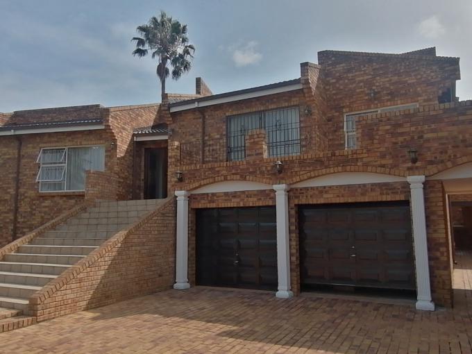 3 Bedroom House for Sale For Sale in Mulbarton MR494551