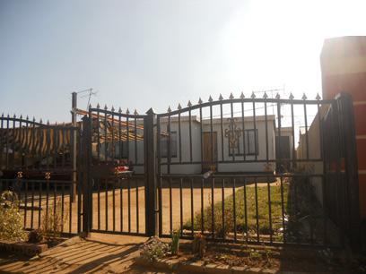 Front View of property in Etwatwa