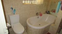 Main Bathroom - 6 square meters of property in Elsburg