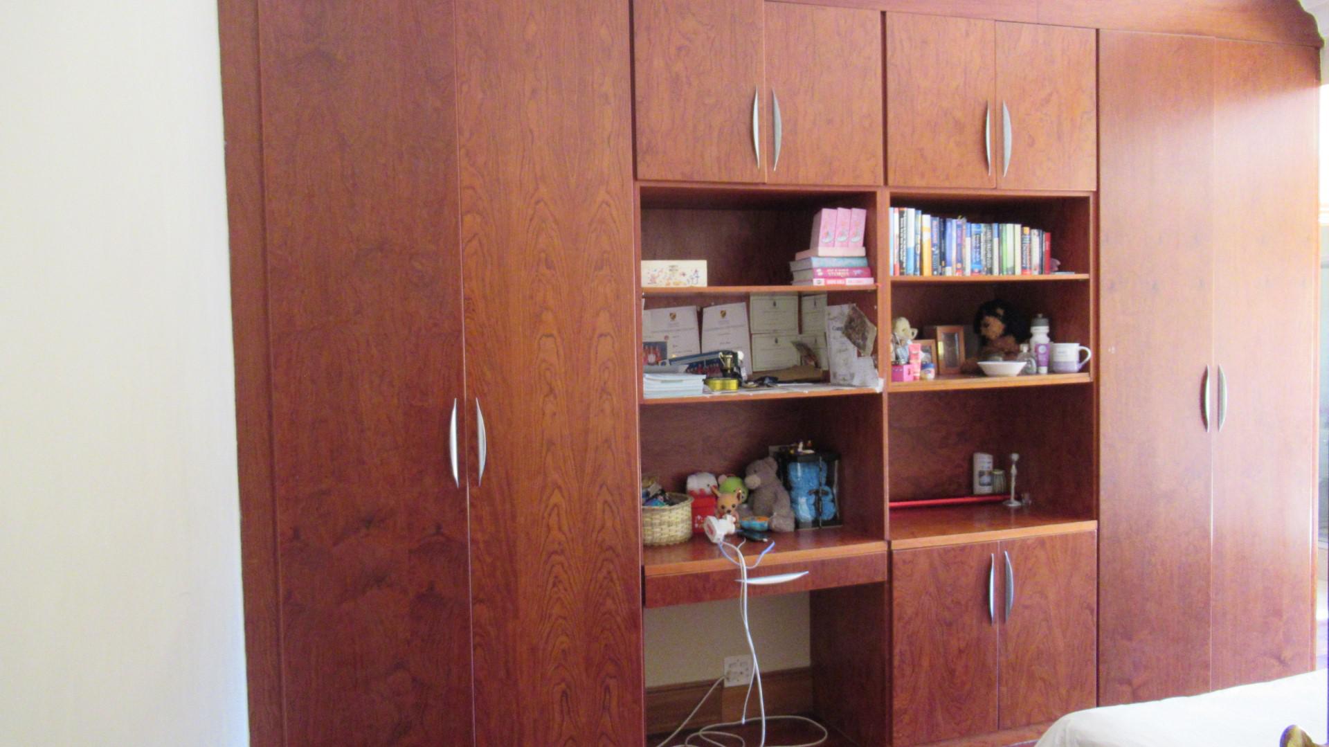 Bed Room 2 - 19 square meters of property in The Gardens