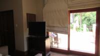 Main Bedroom - 34 square meters of property in The Gardens