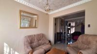 Informal Lounge - 12 square meters of property in Newclare
