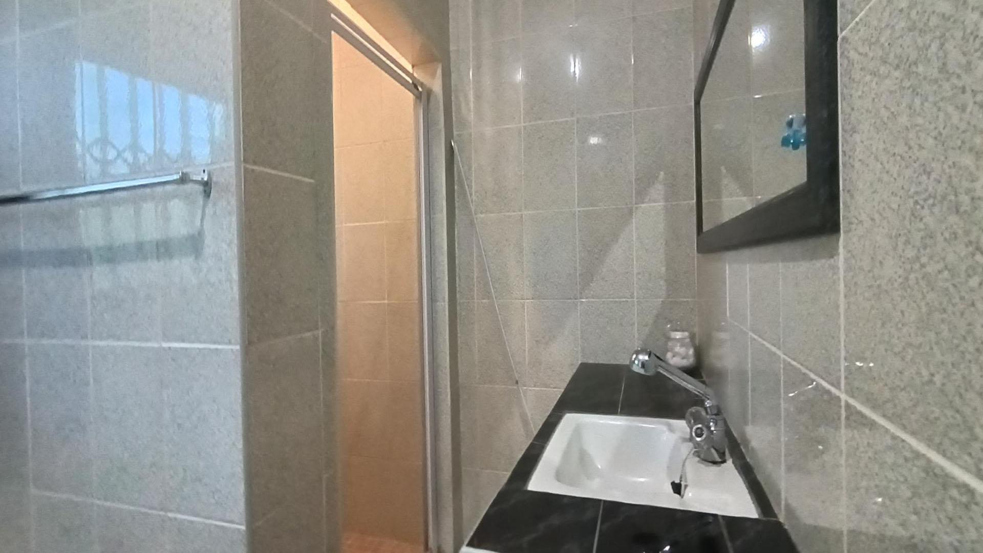 Bathroom 2 of property in Newcastle