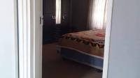 Main Bedroom - 15 square meters of property in Bloemdustria