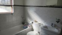 Bathroom 1 - 19 square meters of property in Sharonlea