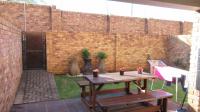 Patio - 10 square meters of property in Norton Small Farms