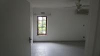 Main Bedroom - 18 square meters of property in Bulwer (Dbn)