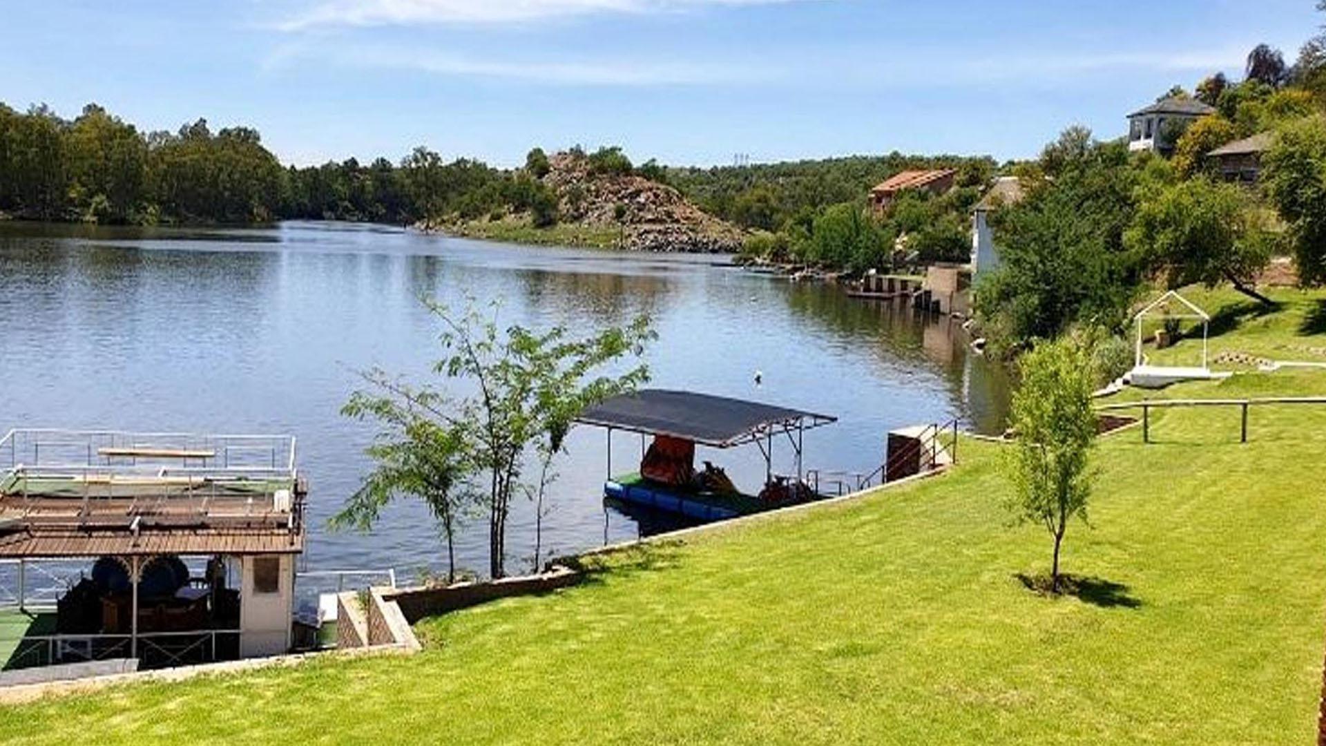 Front View of property in Vaal Oewer