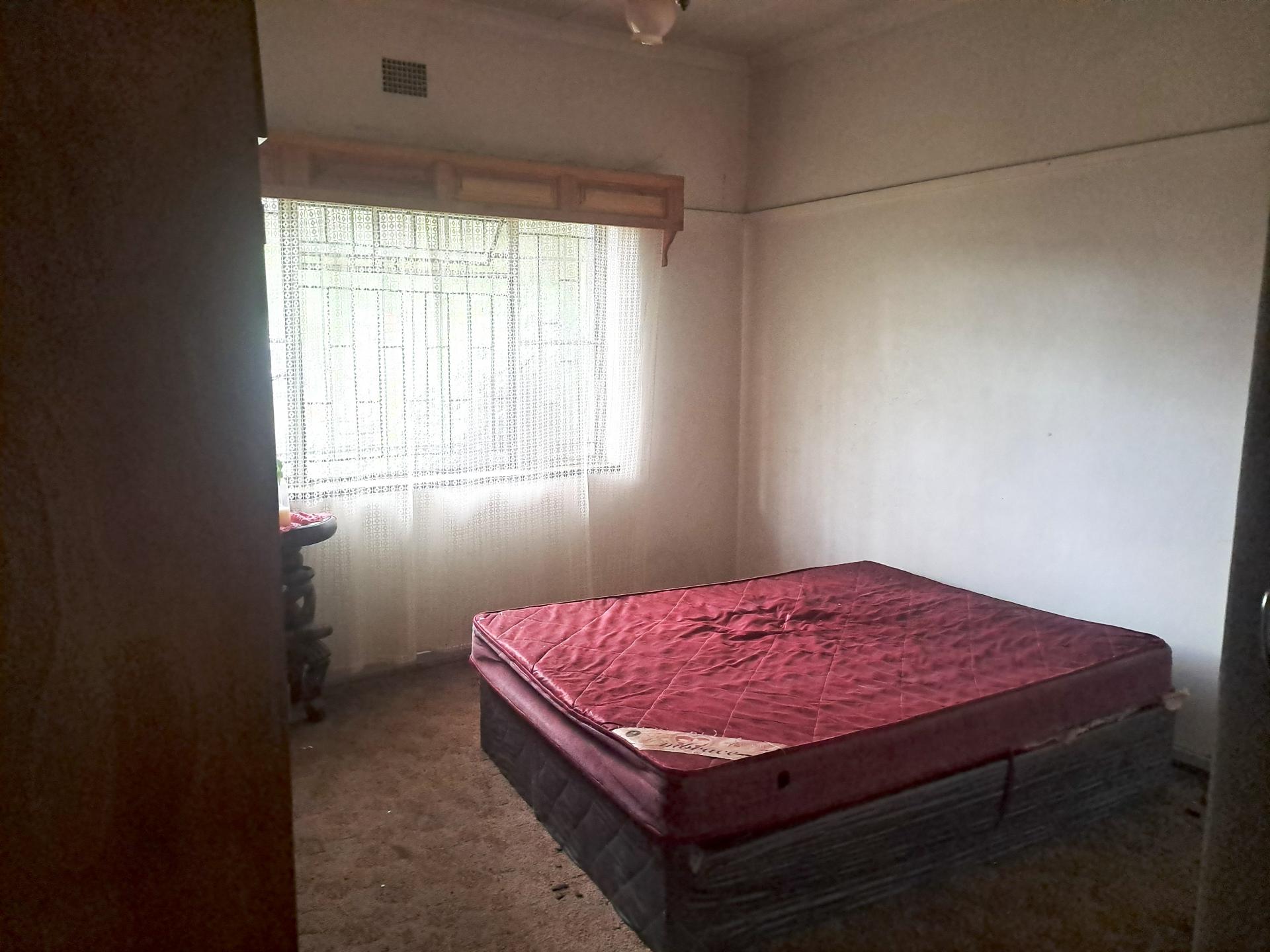 Bed Room 2 of property in Sabie