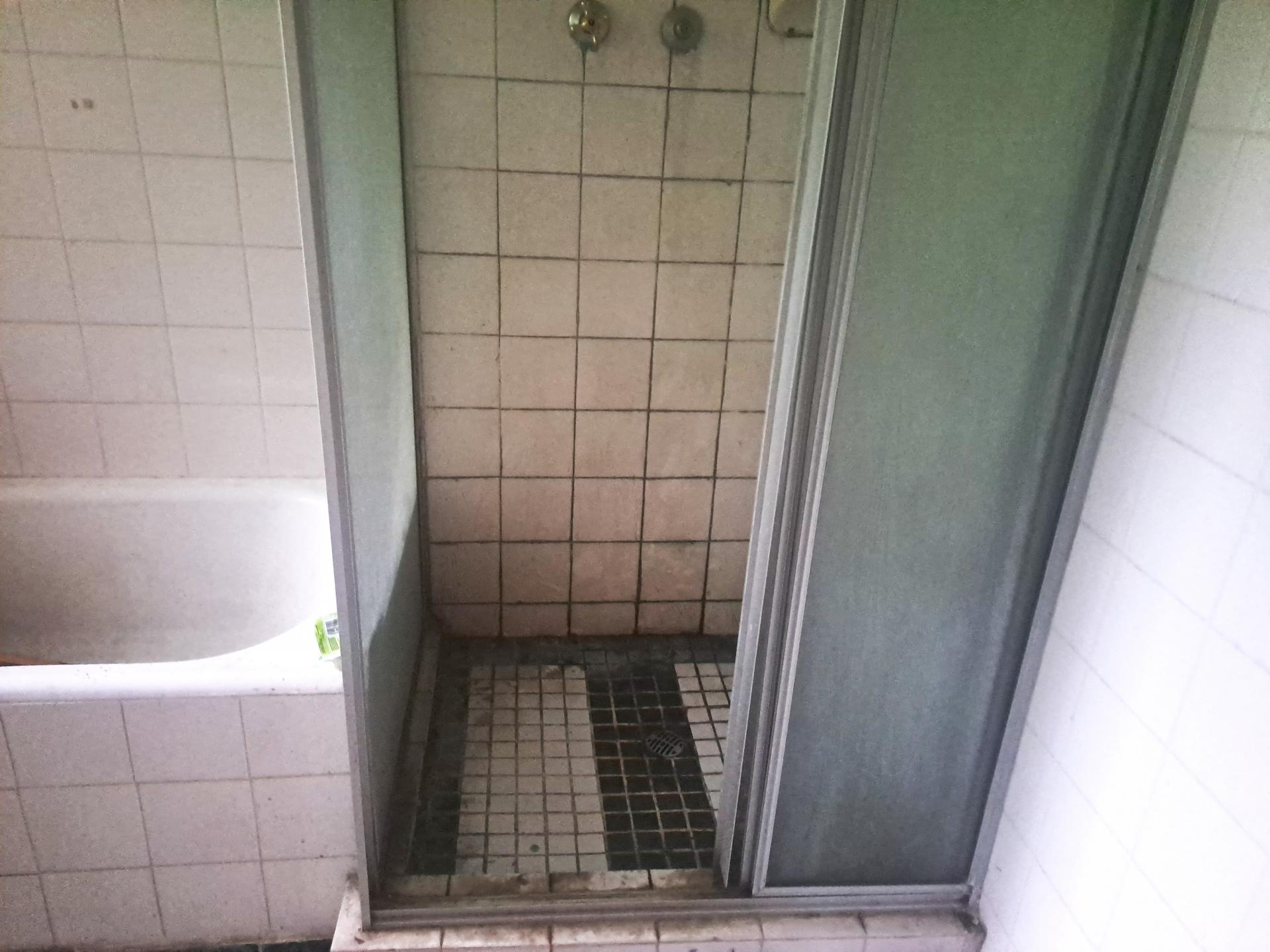 Bathroom 1 of property in Sabie