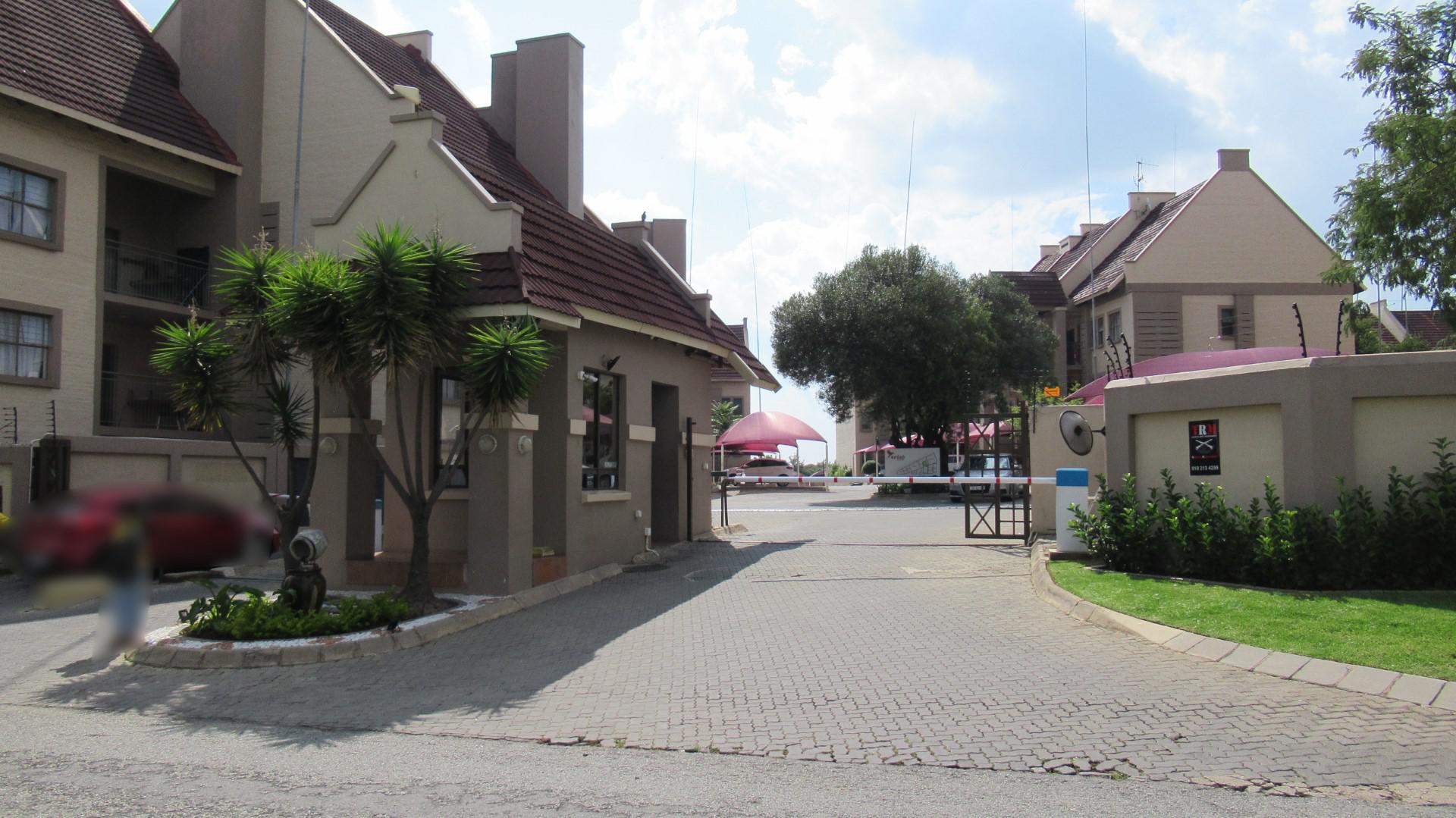 Front View of property in Sundowner