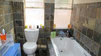 Bathroom 1 - 6 square meters of property in Sundowner