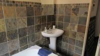 Bathroom 1 - 6 square meters of property in Sundowner