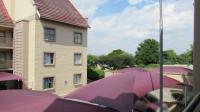 Balcony - 11 square meters of property in Sundowner