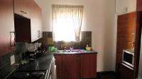 Kitchen - 8 square meters of property in Sundowner