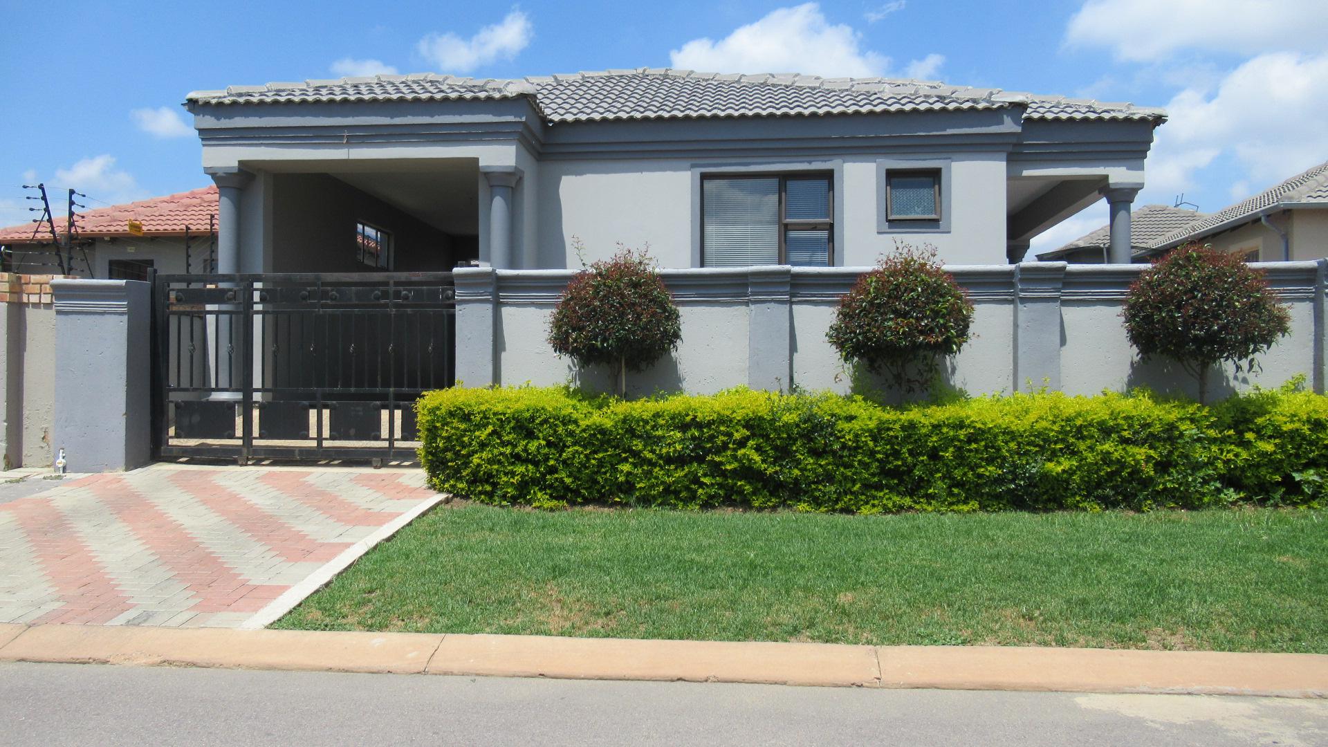 3 Bedroom House For Sale For Sale In Riverside View Home S 3 Bedroom House For Sale For Sale In Riverside View Home S