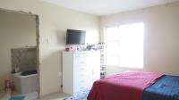 Main Bedroom - 18 square meters of property in Riverside View