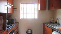 Kitchen - 8 square meters of property in Riverside View