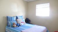 Bed Room 2 - 12 square meters of property in Riverside View