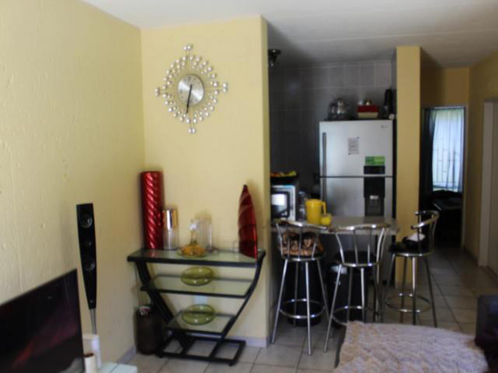 Dining Room of property in Aeroton
