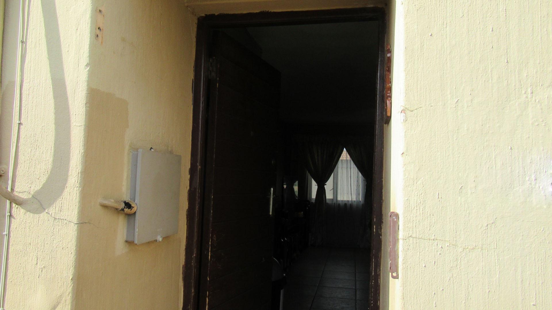 Backyard of property in Weltevreden Park