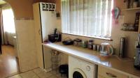 Kitchen - 13 square meters of property in Sunair Park
