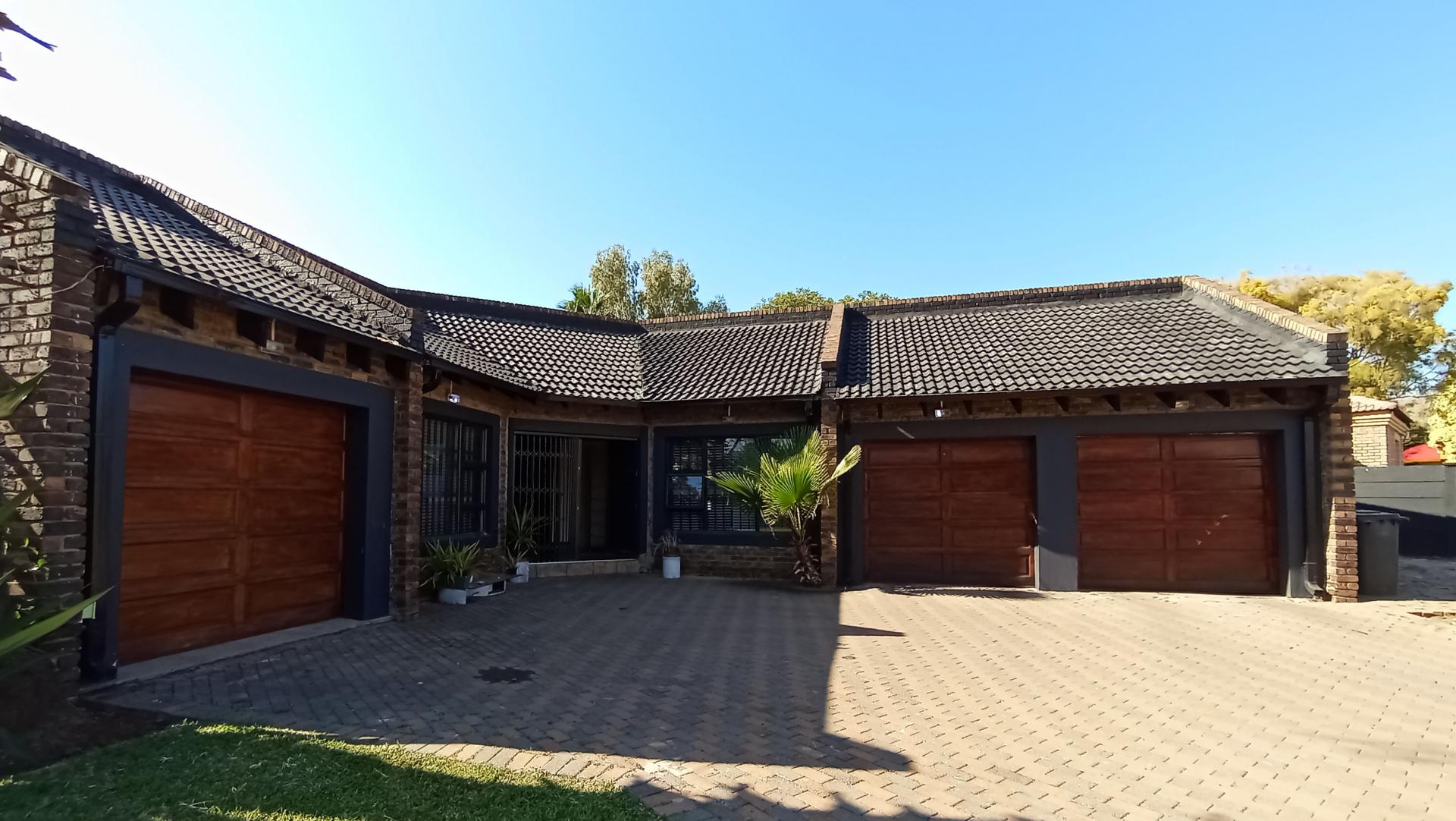 Front View of property in Theresapark