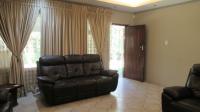 Lounges - 26 square meters of property in Southport