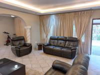 Lounges - 26 square meters of property in Southport