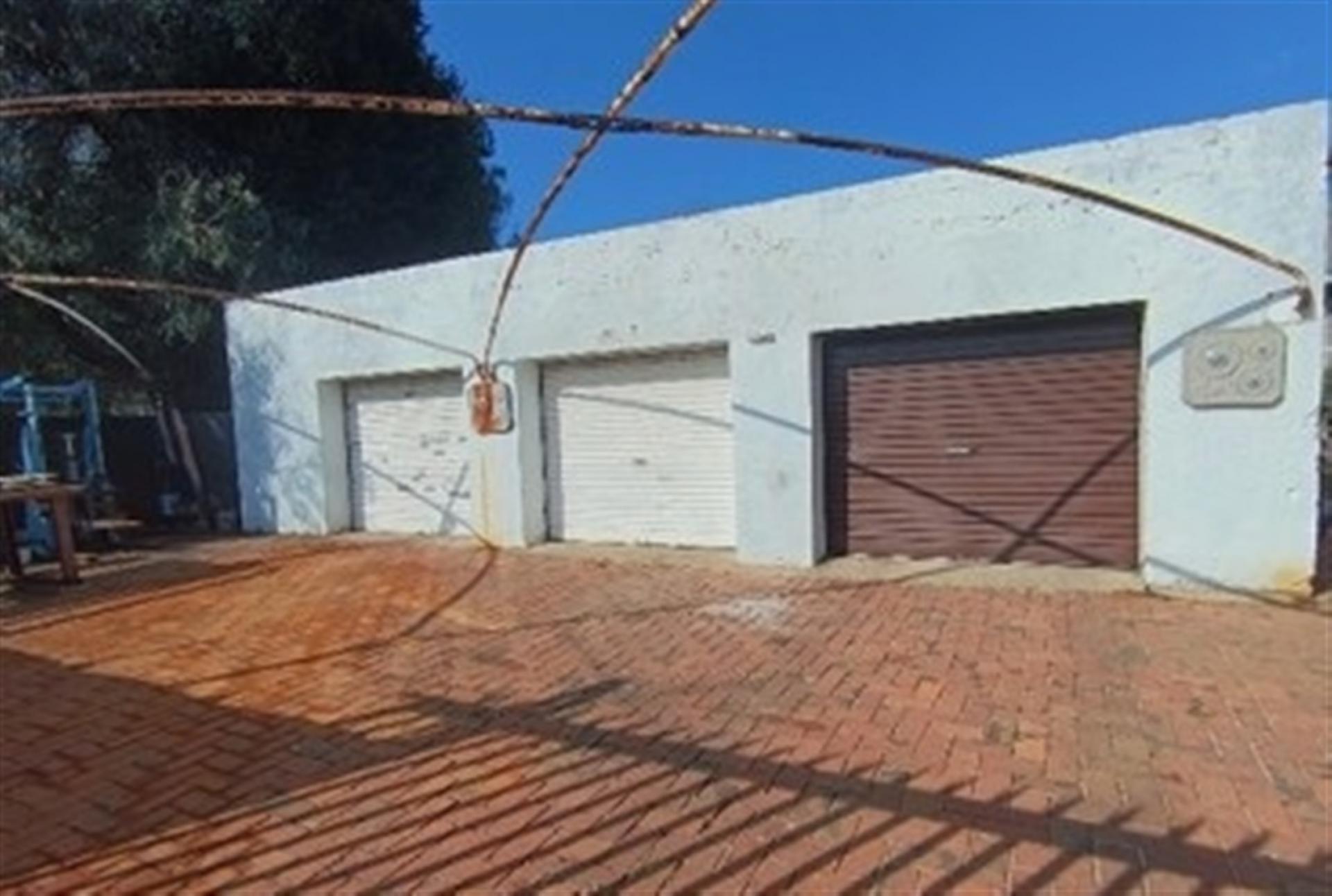 Front View of property in Elspark